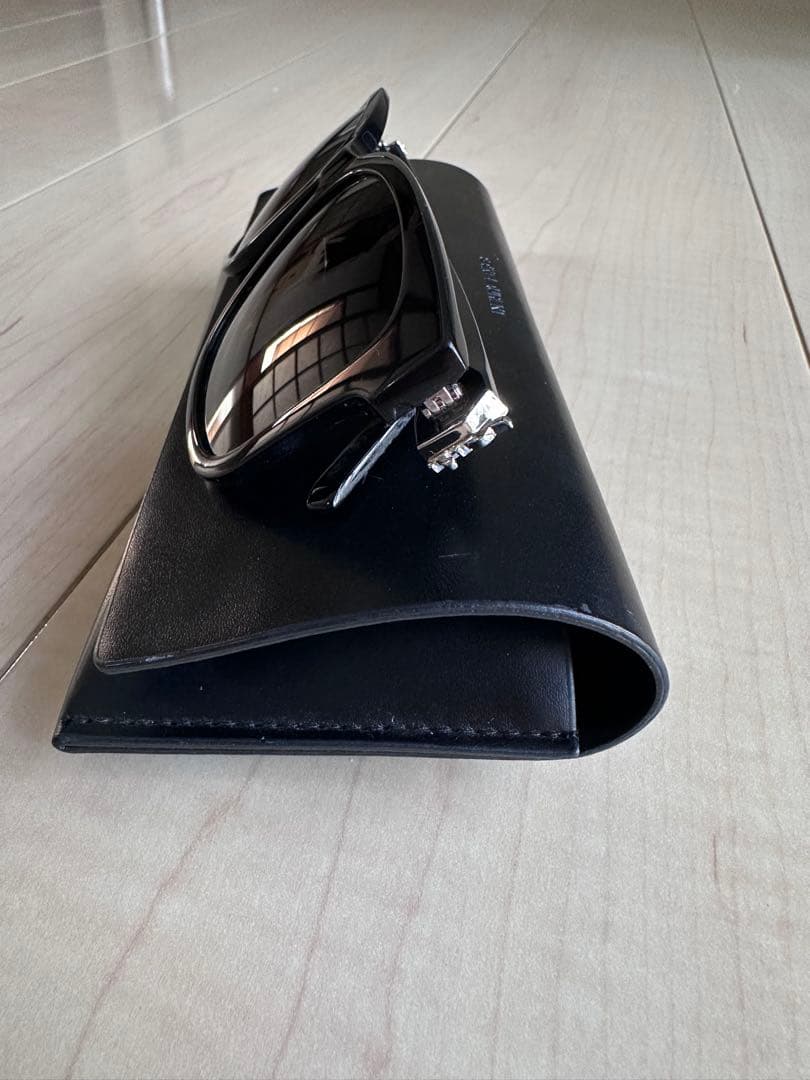 SAINT LAURENT サンローラン サングラス ブラック ケース付き