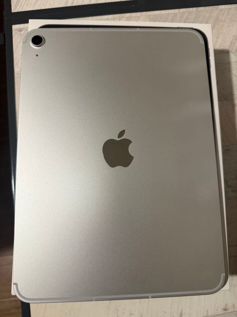 iPad(A16). 128GB ほとんど未使用品　シルバー