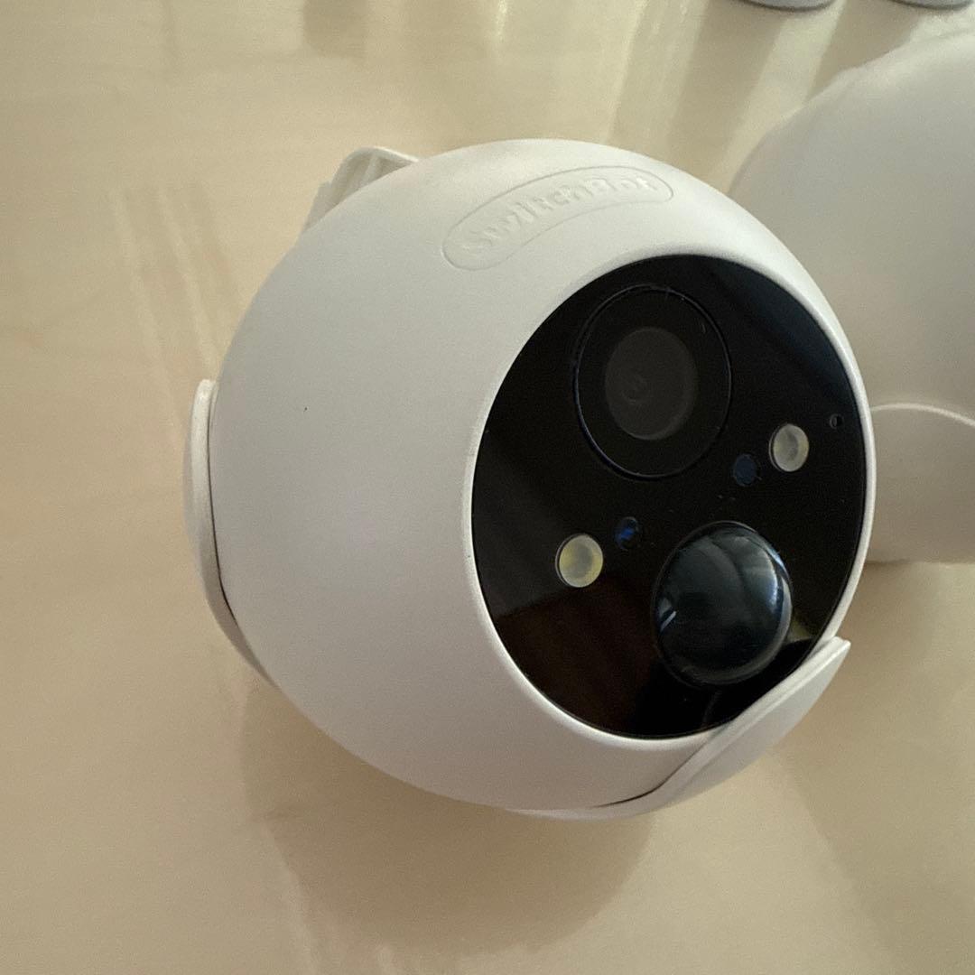 Switch bot 防犯カメラ 2台とマウントセット