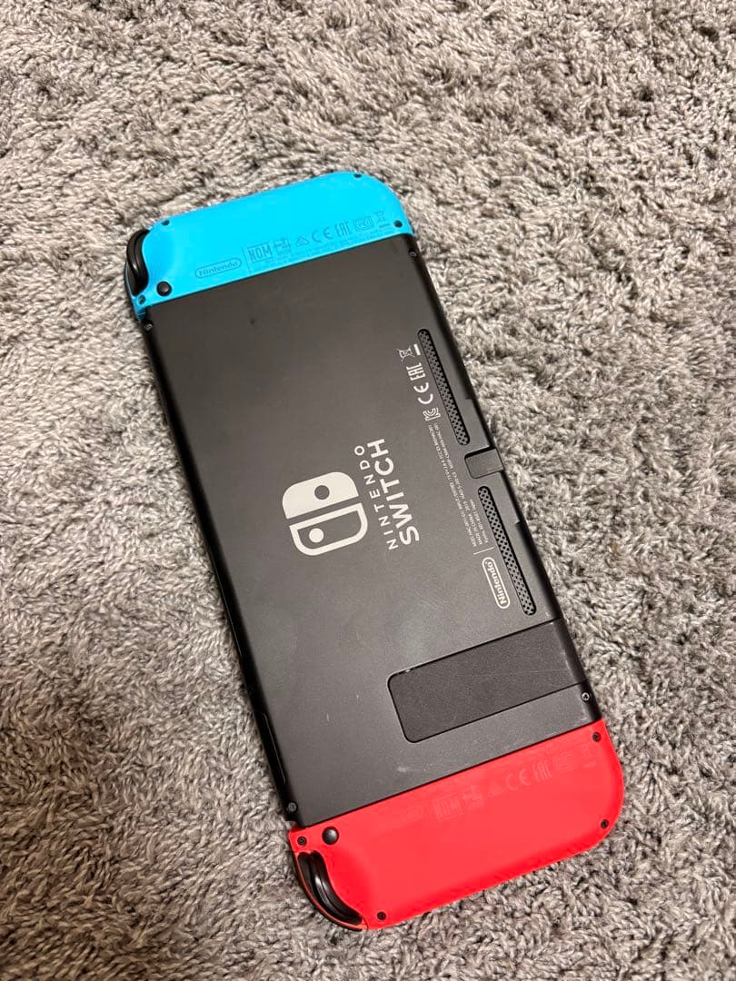 Nintendo Switch本体 ネオンブルー・ネオンレッド