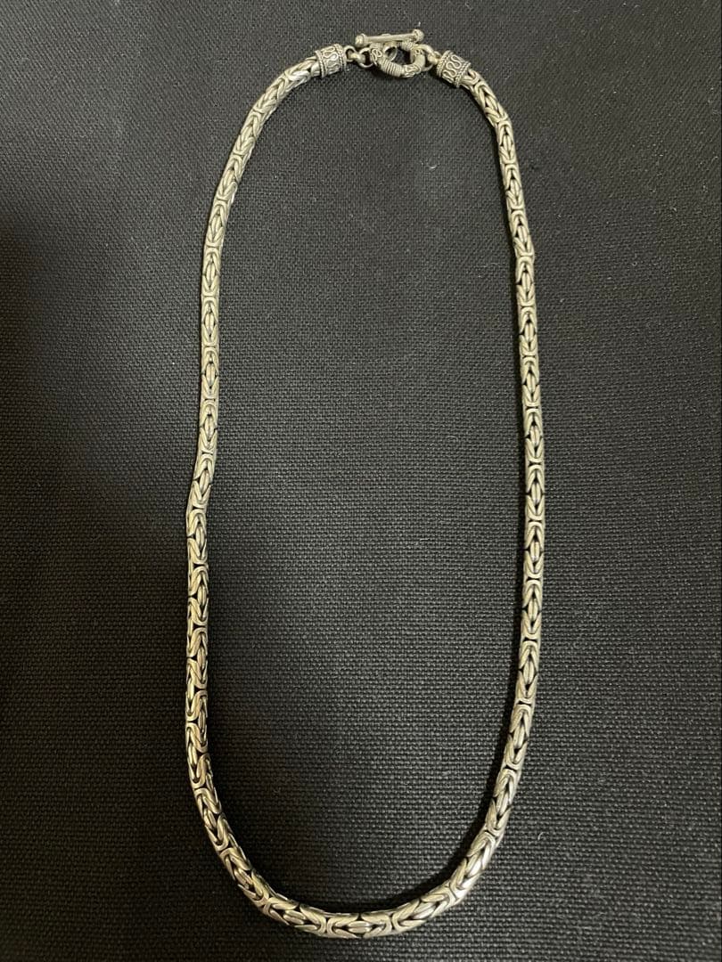 シルバーデザインネックレス