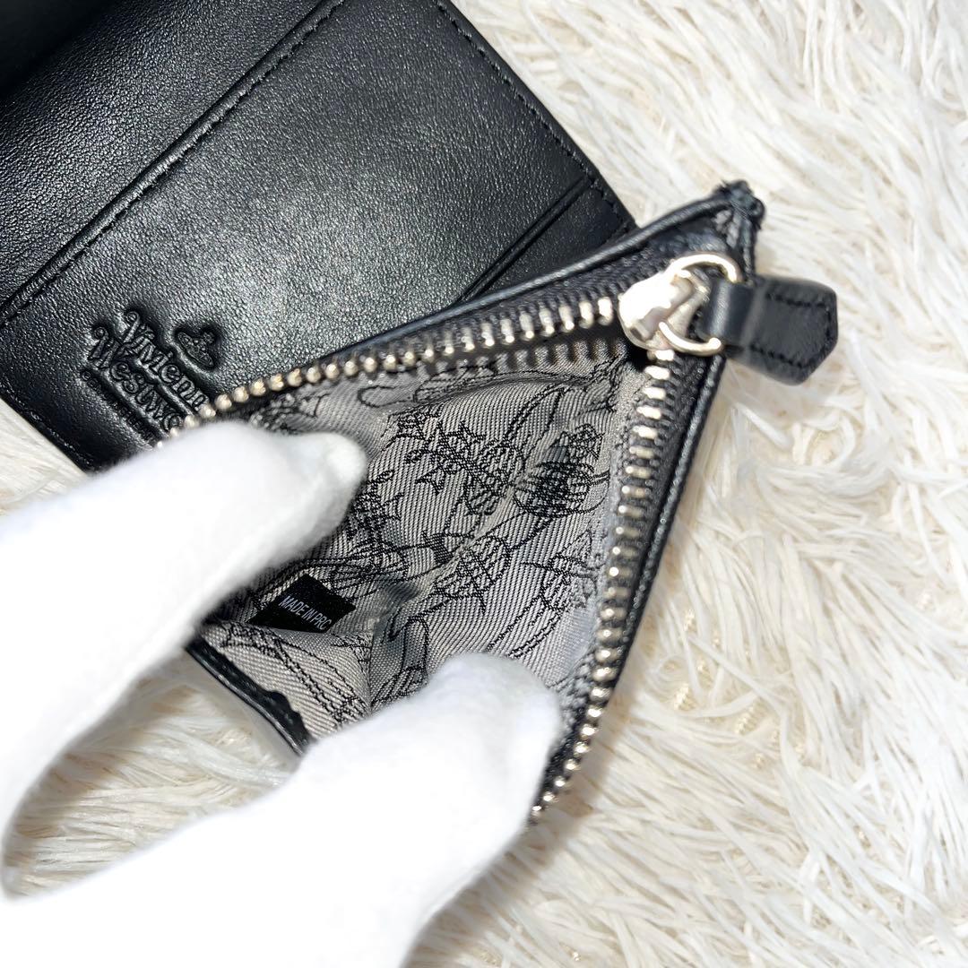 新品✨ヴィヴィアンウエストウッド　三つ折り財布　オーブ　黒　レザー　フロントロゴ