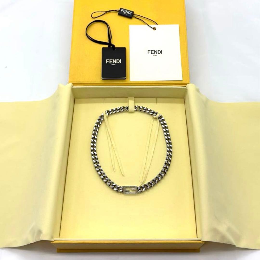付属品完備！美 FENDI FFロゴ チェーンネックレス 43cm 7AJ540
