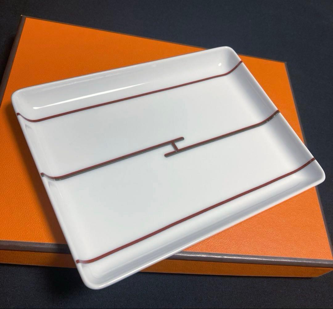 HERMES エルメス スクエアプレート リズム 赤 皿 袋付き ☘️未使用☘️