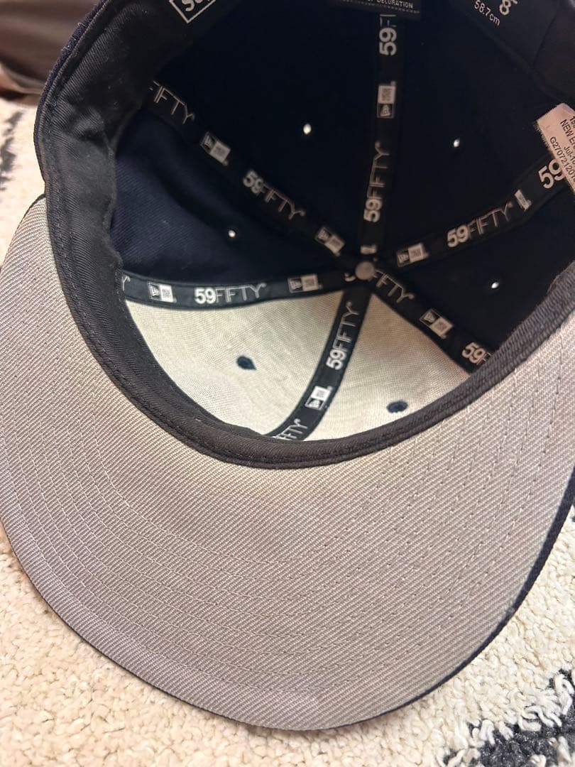 まろみる　Supreme ニューエラキャップ 7 3/8