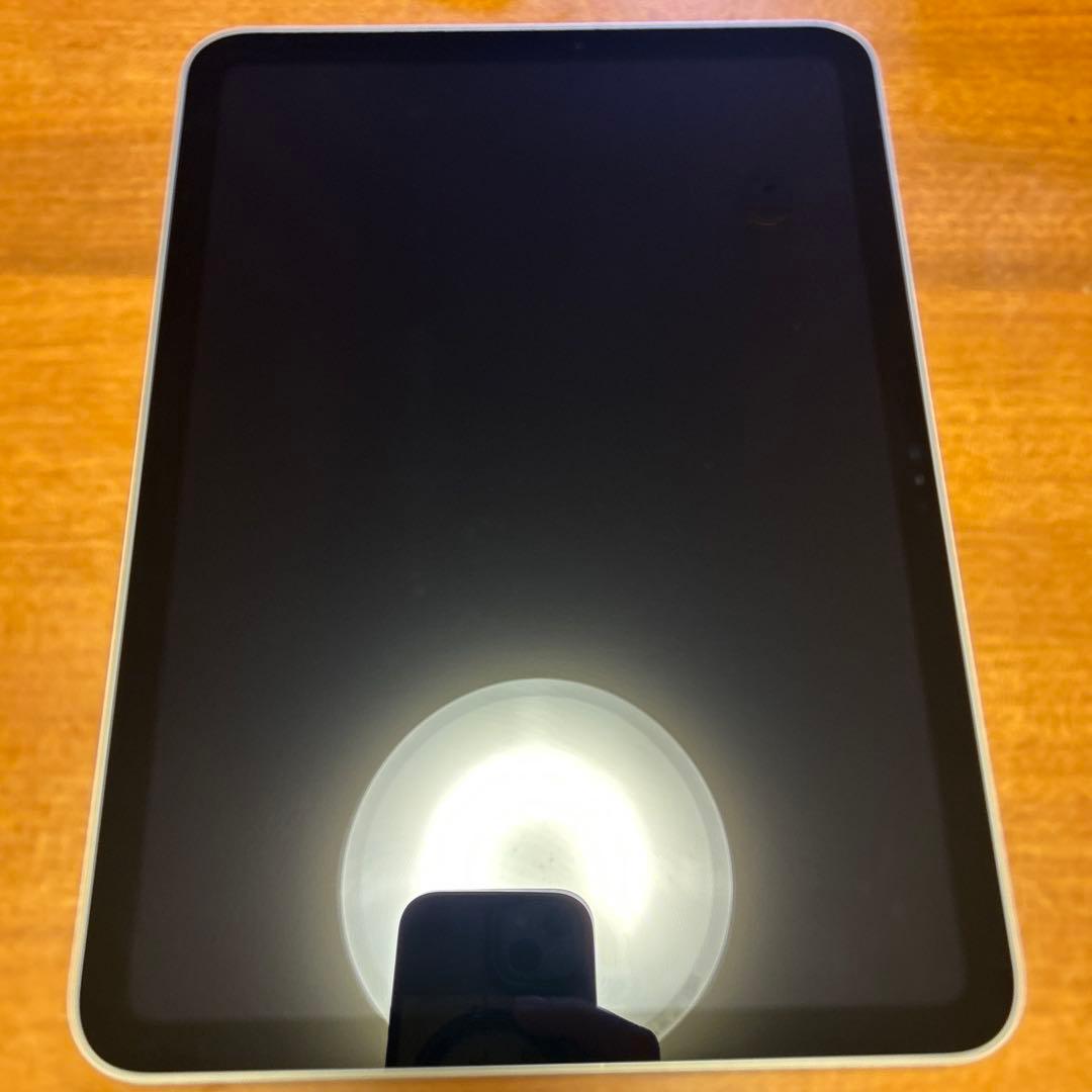 iPad 10.9インチ 第10世代[64GB] Wi-Fiモデル シルバー