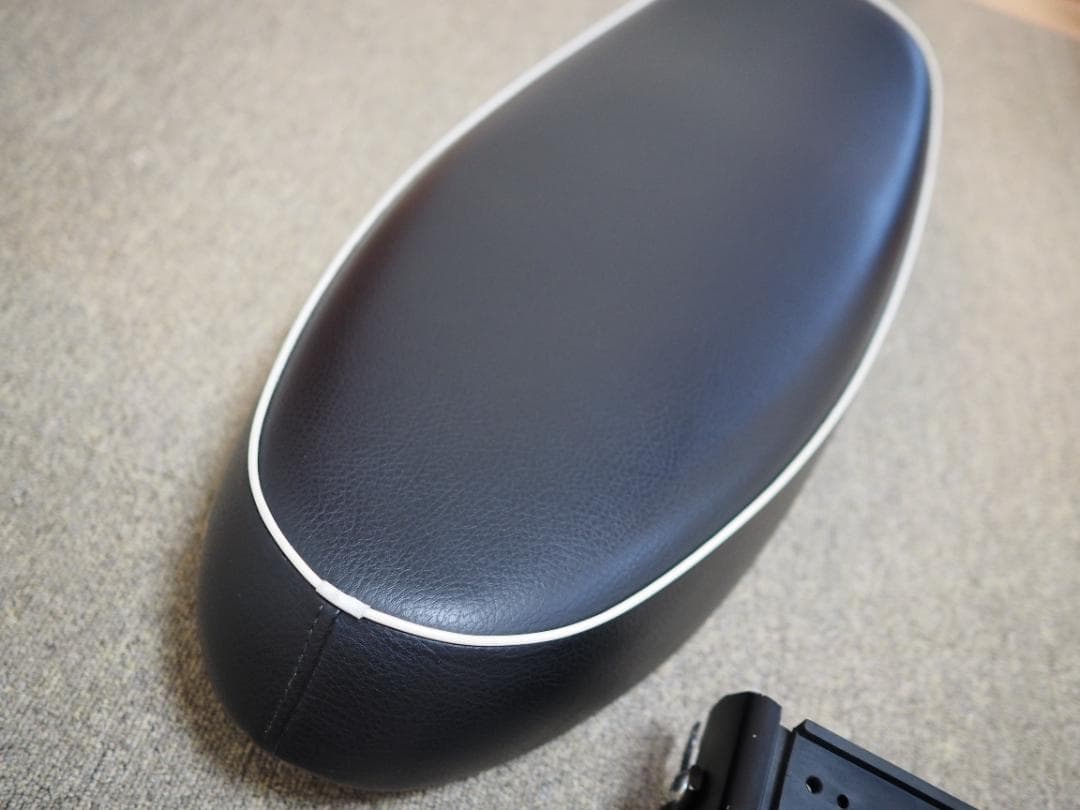 カブ JA07　ダブルシート　アウトスタンディング　70cm W-BL-70