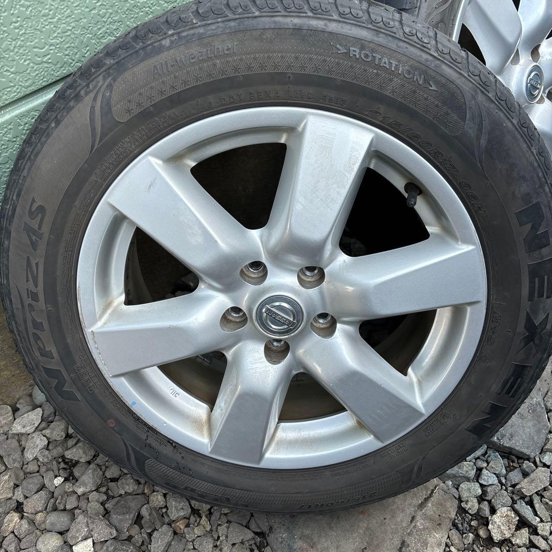 エクストレイル　ホイール　タイヤ　215/60/17R 中古