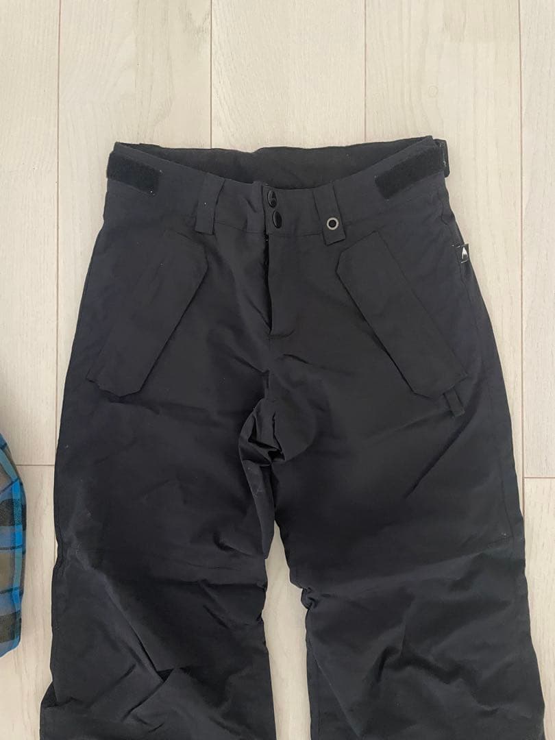 RONZI様　Burton キッズスキーウェア ジャケット・パンツセット