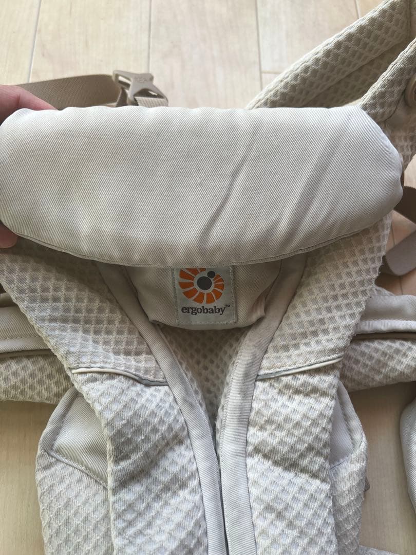 ergobaby 抱っこ紐 ナチュラルベージュ