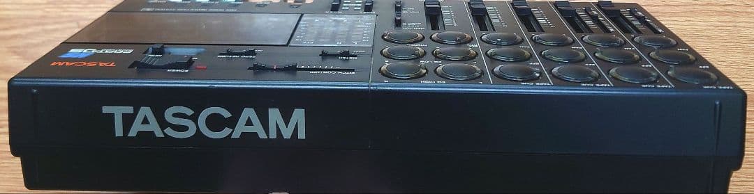 ★☆TASCAM　PORTA 05 マルチトラックレコーダー