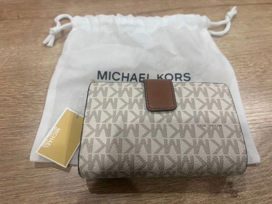 MICHAEL KORS 二つ折り財布 ベージュ