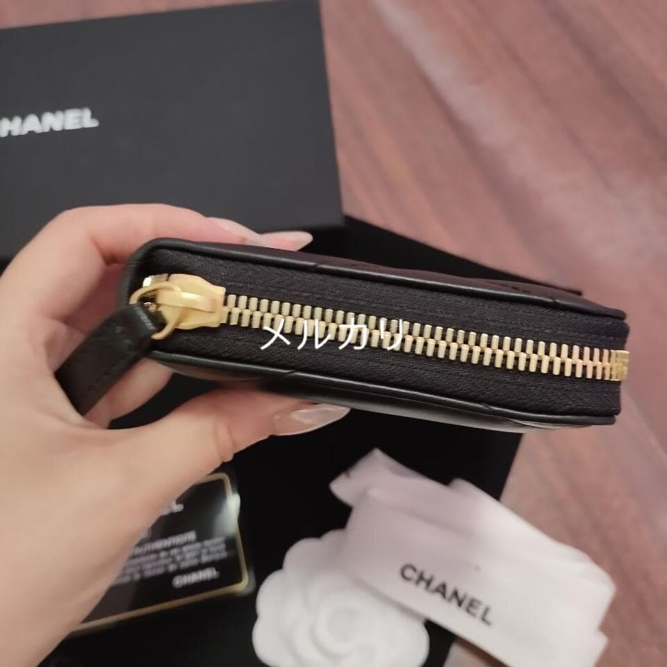 美品 マト*ラッセ ファスナー 長財布