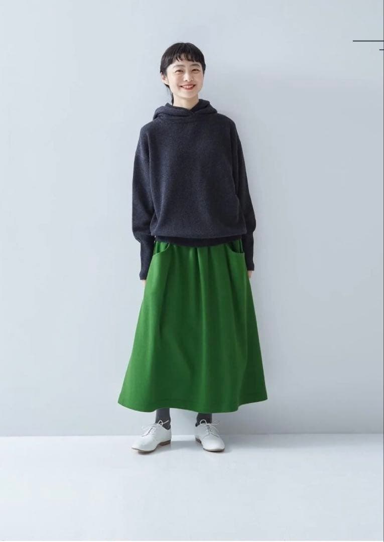 アトリエ ナルセ ウールポンチ ギャザースカート グリーン