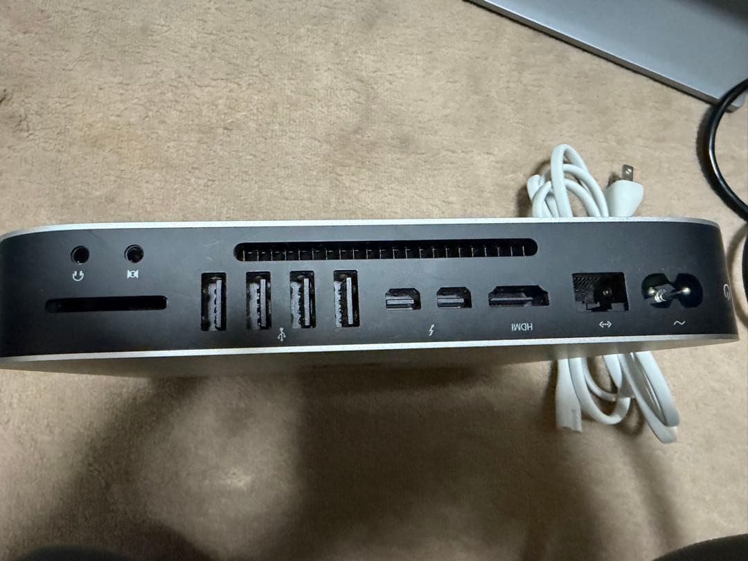 ジャンク品　Apple Mac mini (2014)