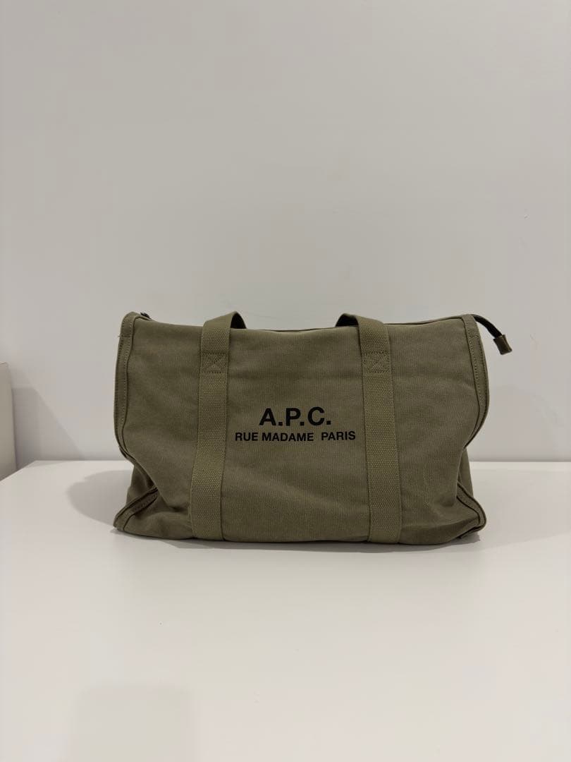 『4月4日削除予定』 A.P.C ボストンバッグ