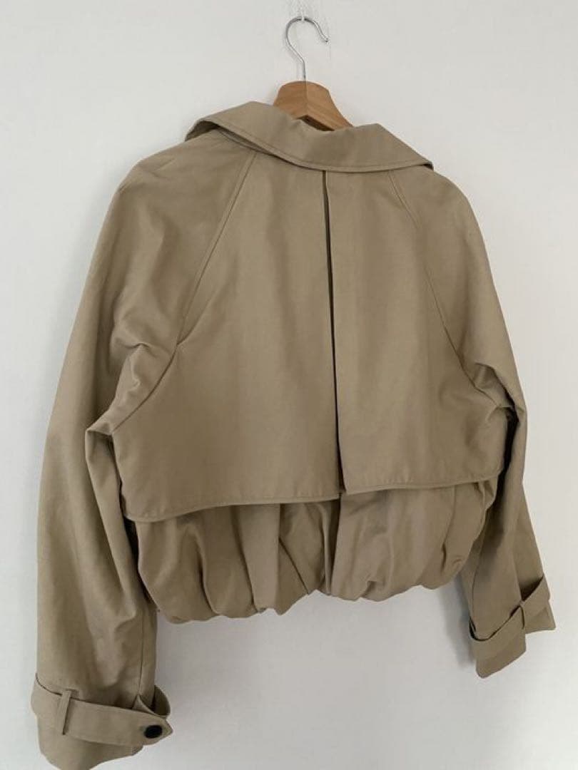 タグ付き新品 【ZARA】ショートバルーントレンチコート Sサイズ