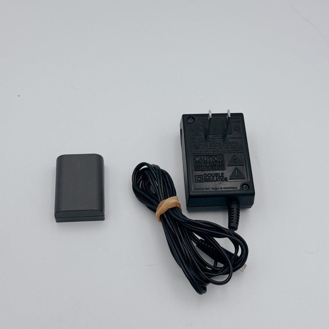 【概ね美品】Canon iVIS HF R10 デジタルビデオカメラ