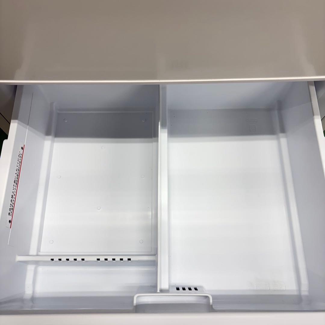 826 数年は使えます　冷蔵庫　小型　大型　200L〜300L 自動製氷機付き