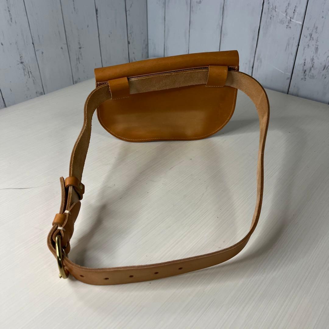 イルビゾンテ ILBISONTE ボディバッグ オールレザー ブラウン