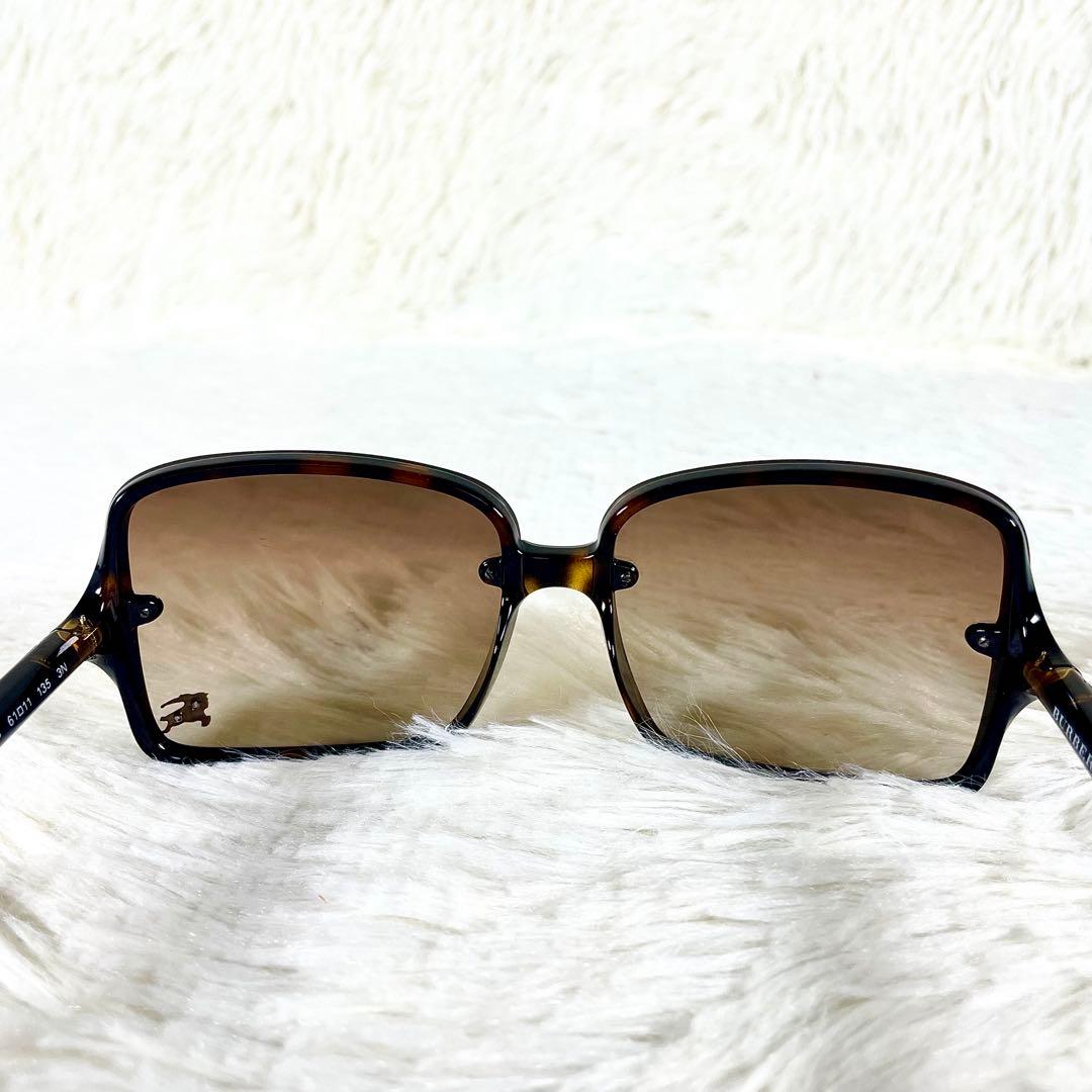 美品　BURBERRY　サングラス　B4056　ブラウンレンズ　べっ甲柄フレーム