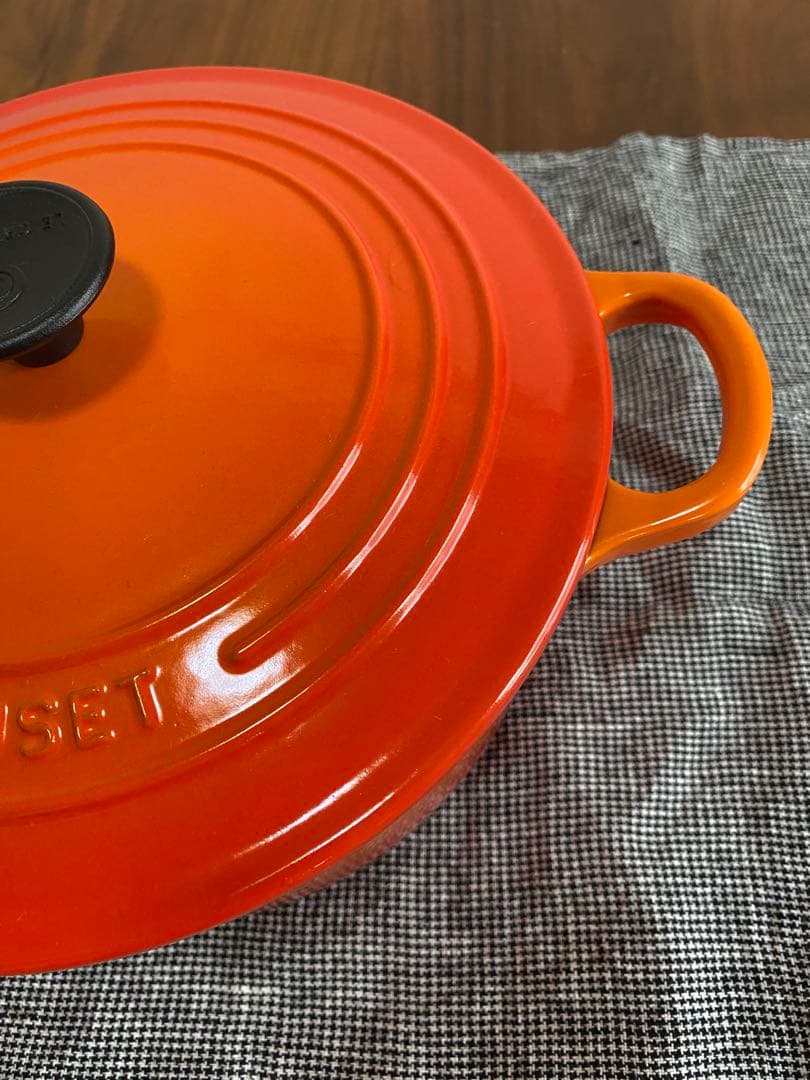 Le Creuset ル・クルーゼ両手鍋 オレンジ 22cm