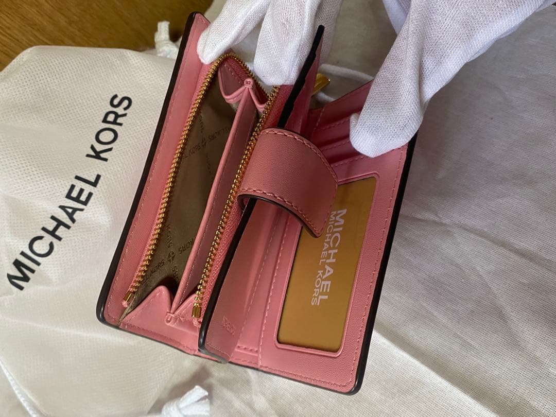 【新品 未使用】MICHAEL KORS ピンク 二つ折り財布