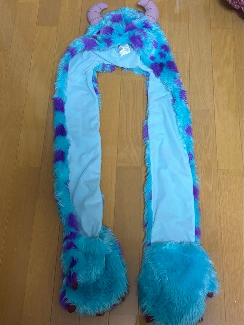【値下げ中‼️】ディズニー　フード付きマフラー　サリー　青　JK 美品