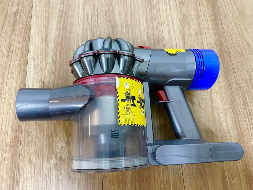 [中古] Dyson V8 Absolute 掃除機と付属パーツ