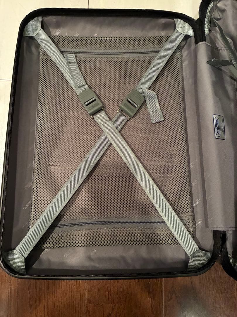 RIMOWA リモワ サルサ 2輪 スーツケース　機内持込OK