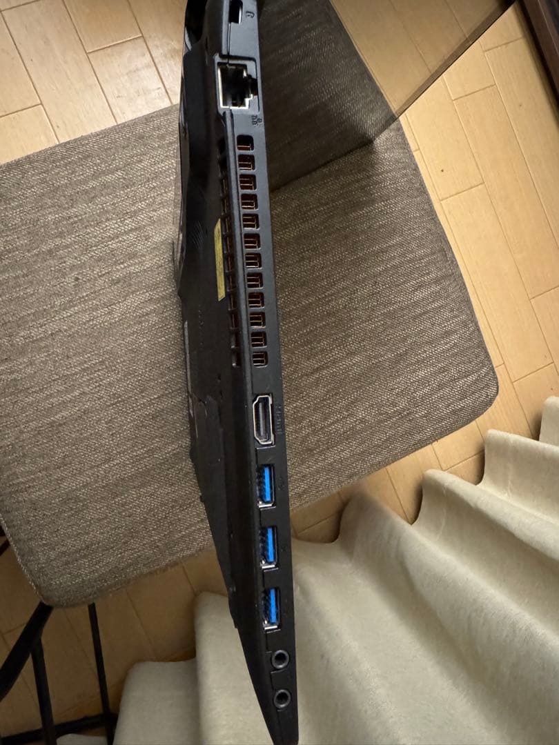 【ジャンク品】FMVA77JB 富士通 LIFEBOOK AH77/JノートPC