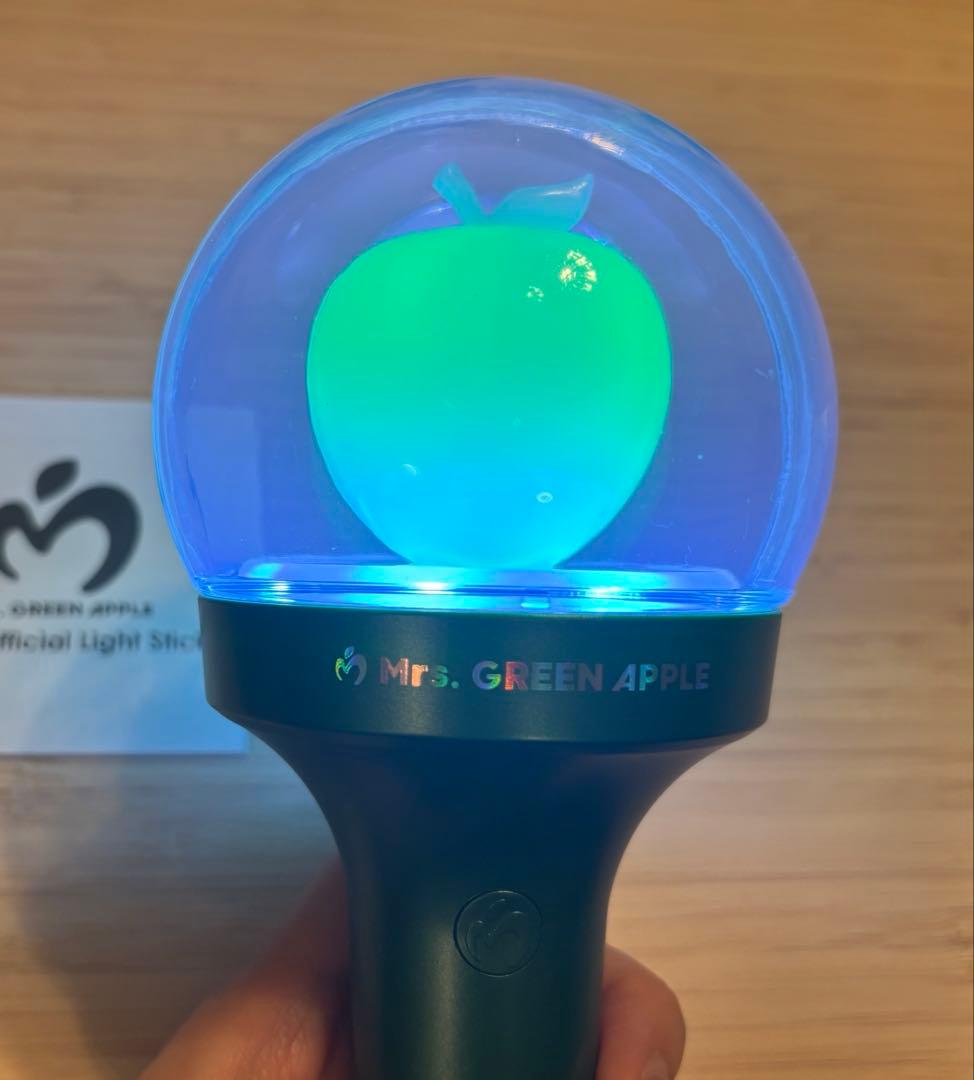 Mrs. GREEN APPLEペンライト