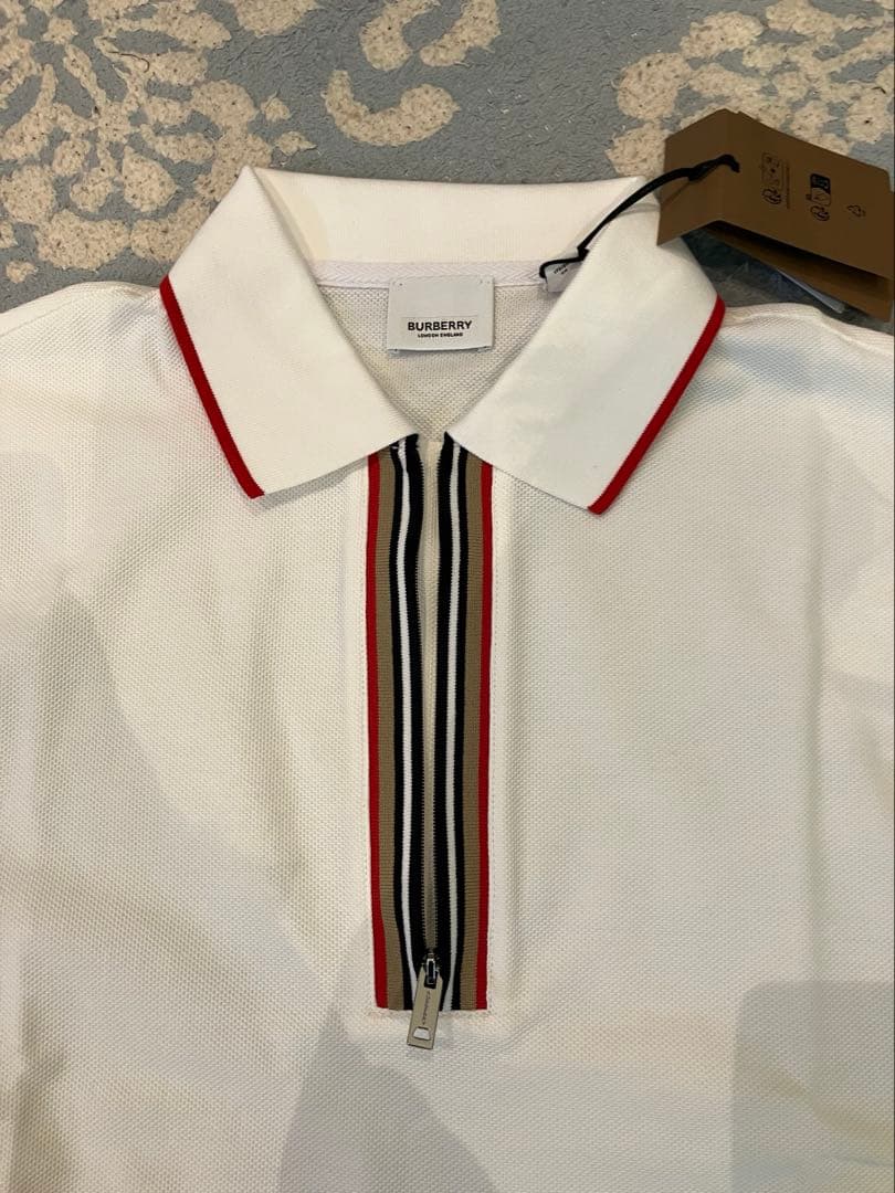 【バーバリー】ポロシャツ ジッパー付き【新品】