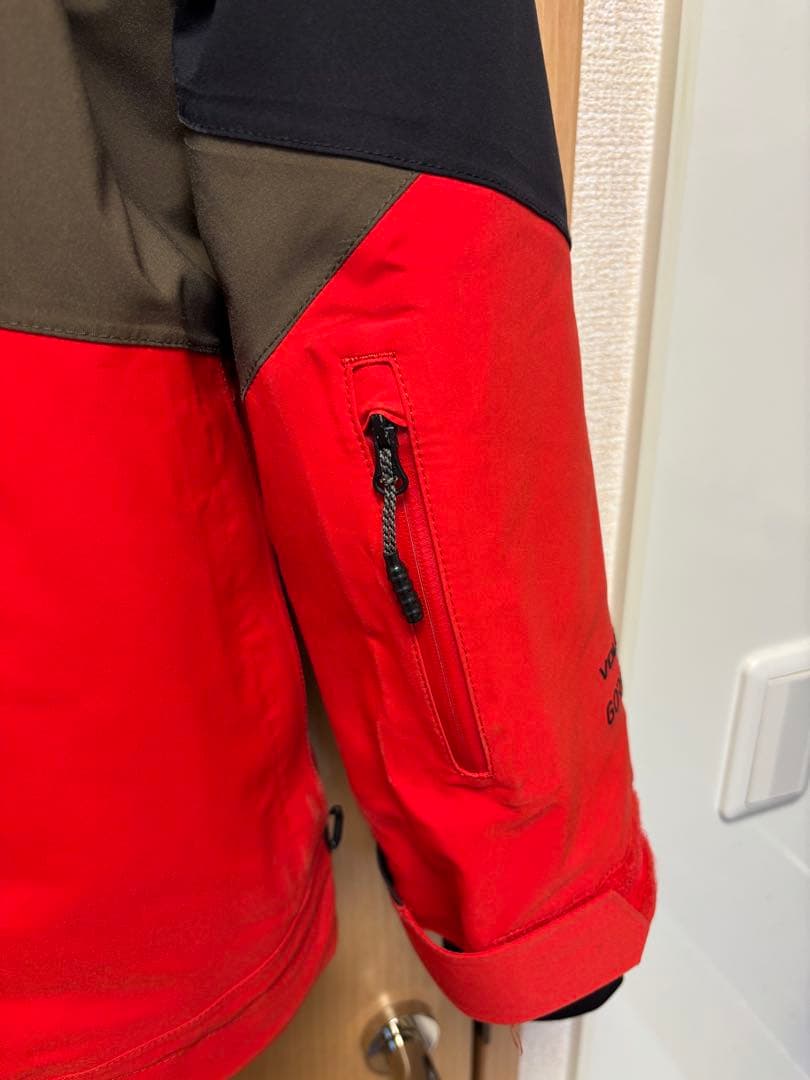 【VOLCOM】スノーボードウェア GORE-TEX