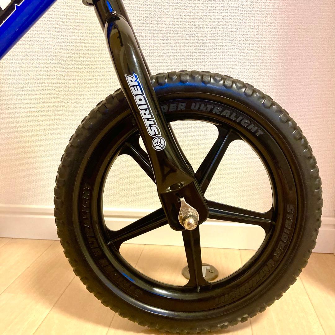 【美品】ストライダー クラシック 12インチ 青 バランスバイク