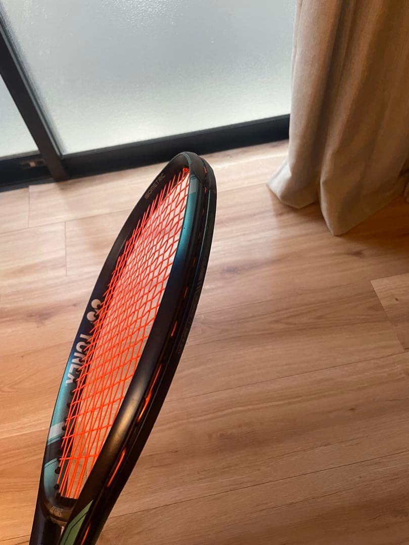 YONEX EZONE 100テニスラケット G2
