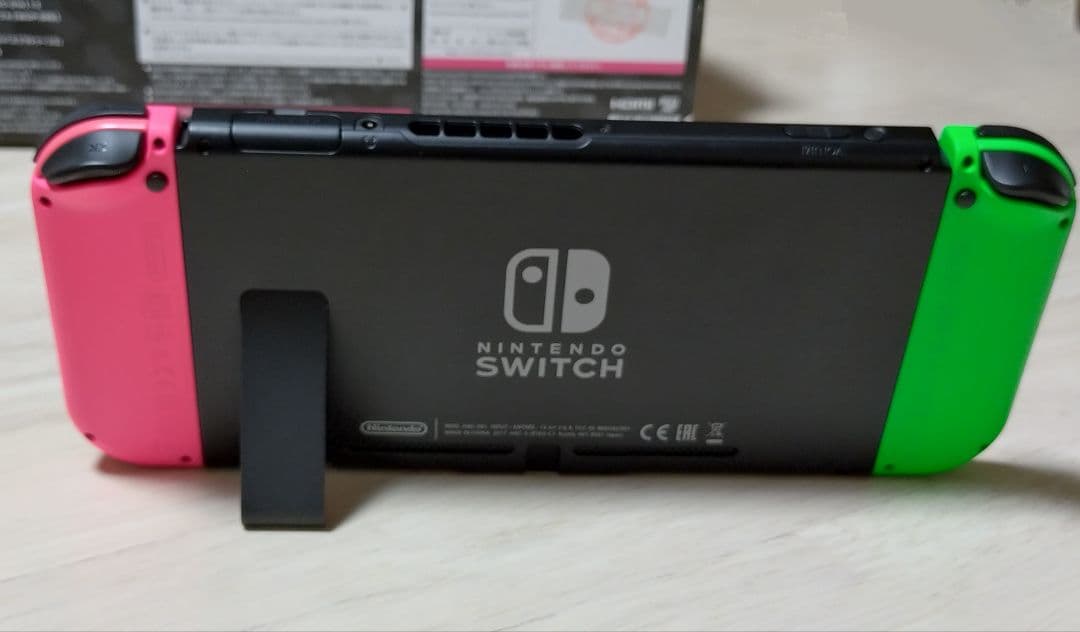 【匿名配送】Switch本体スプラトゥーン2エディション＋アクセサリー＋おまけ