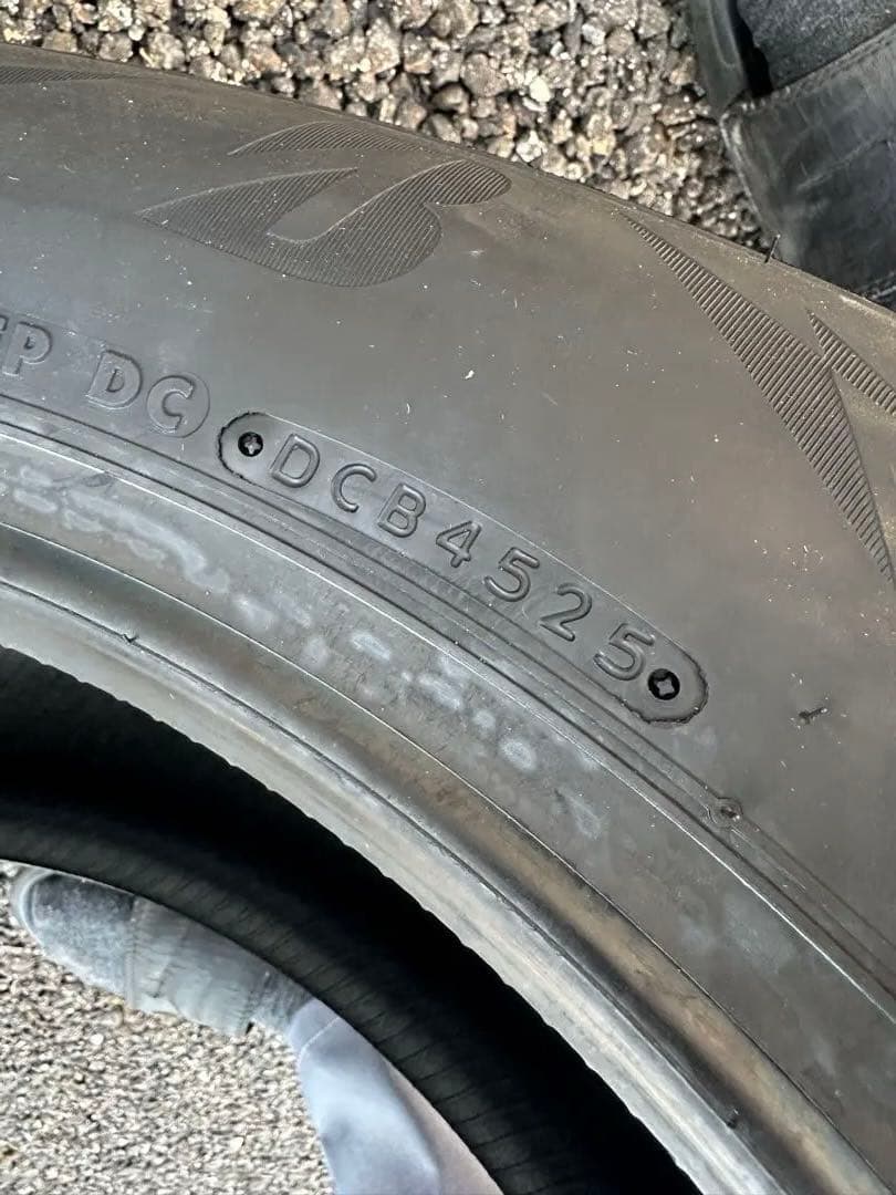 ブリヂストンブリザック DM-V3 235/60R18 スタッドレス2本セット①