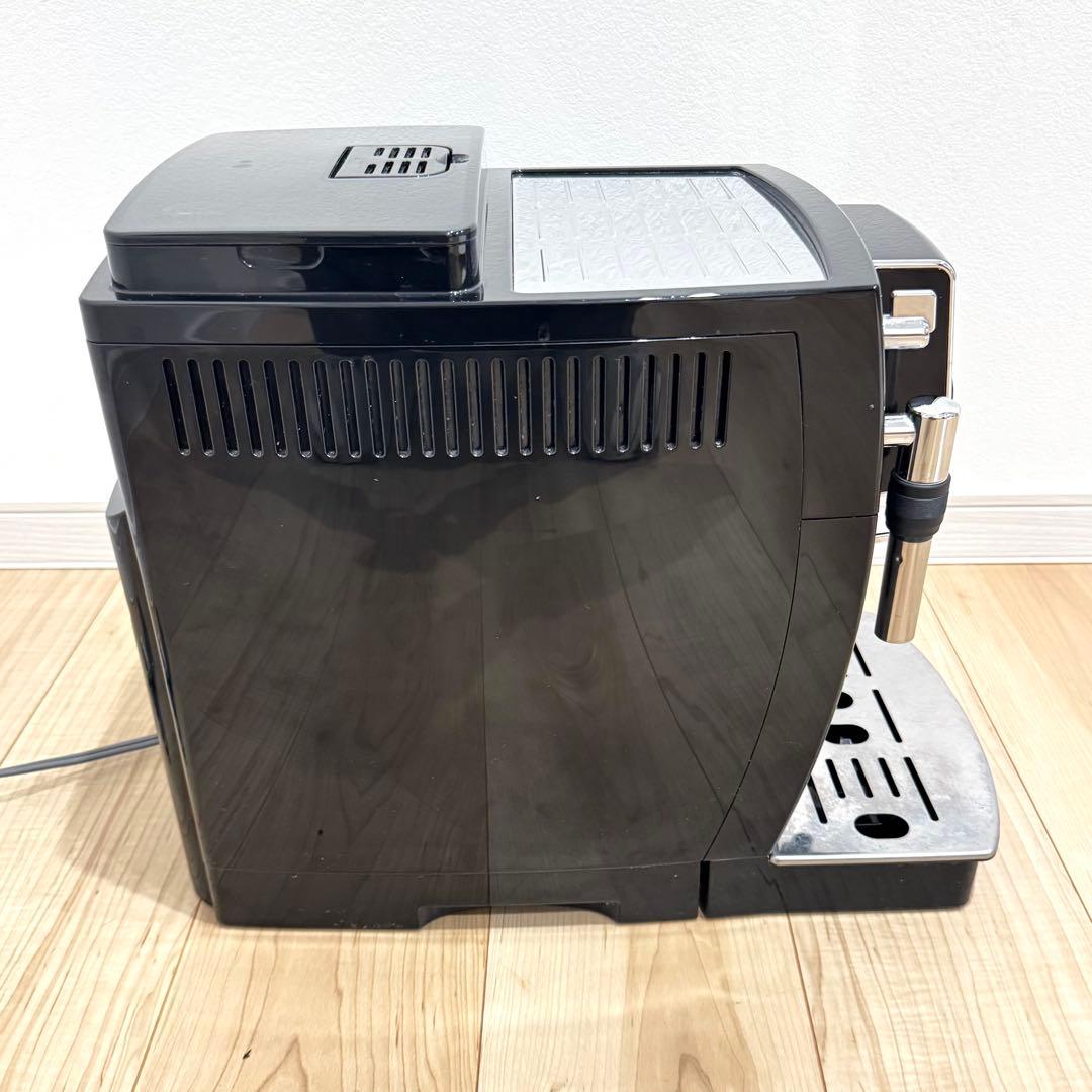 【大人気】　DeLonghi デロンギ　マグニフィカS エスプレッソマシン