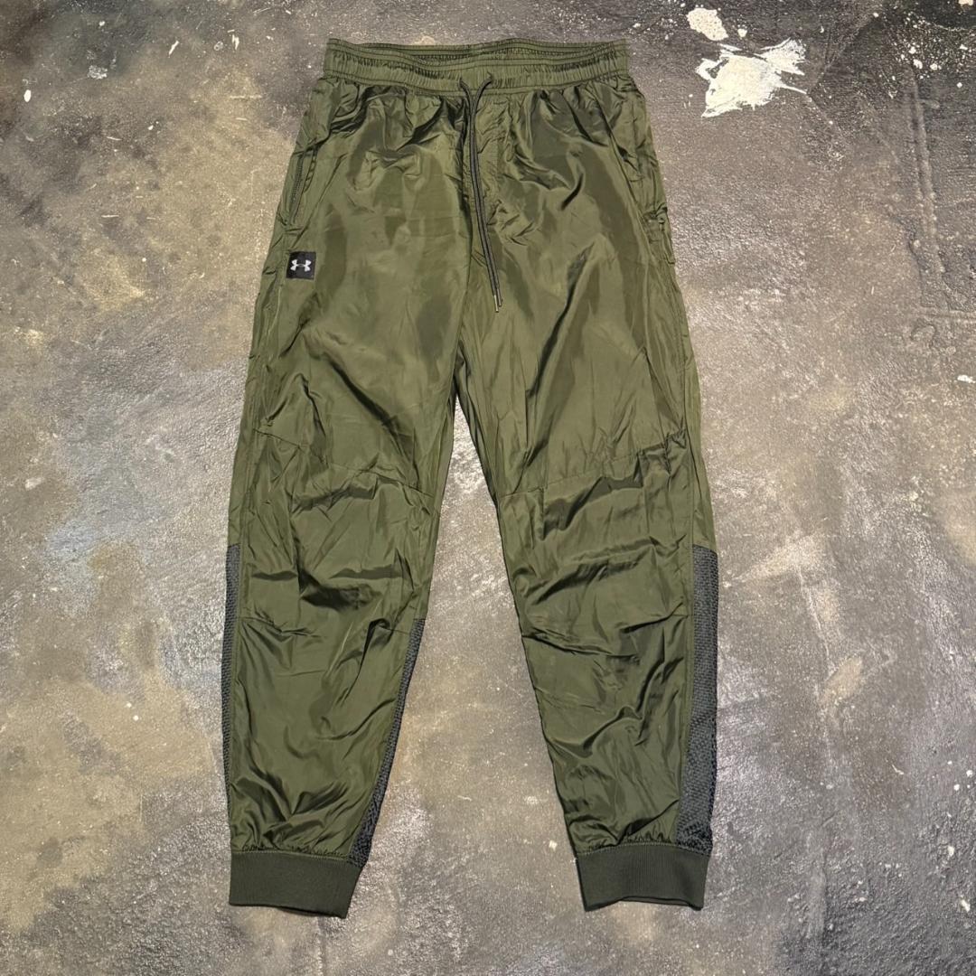 UNDER ARMOUR アンストッパブルウィンドブレーカー＆パンツ 上下セット