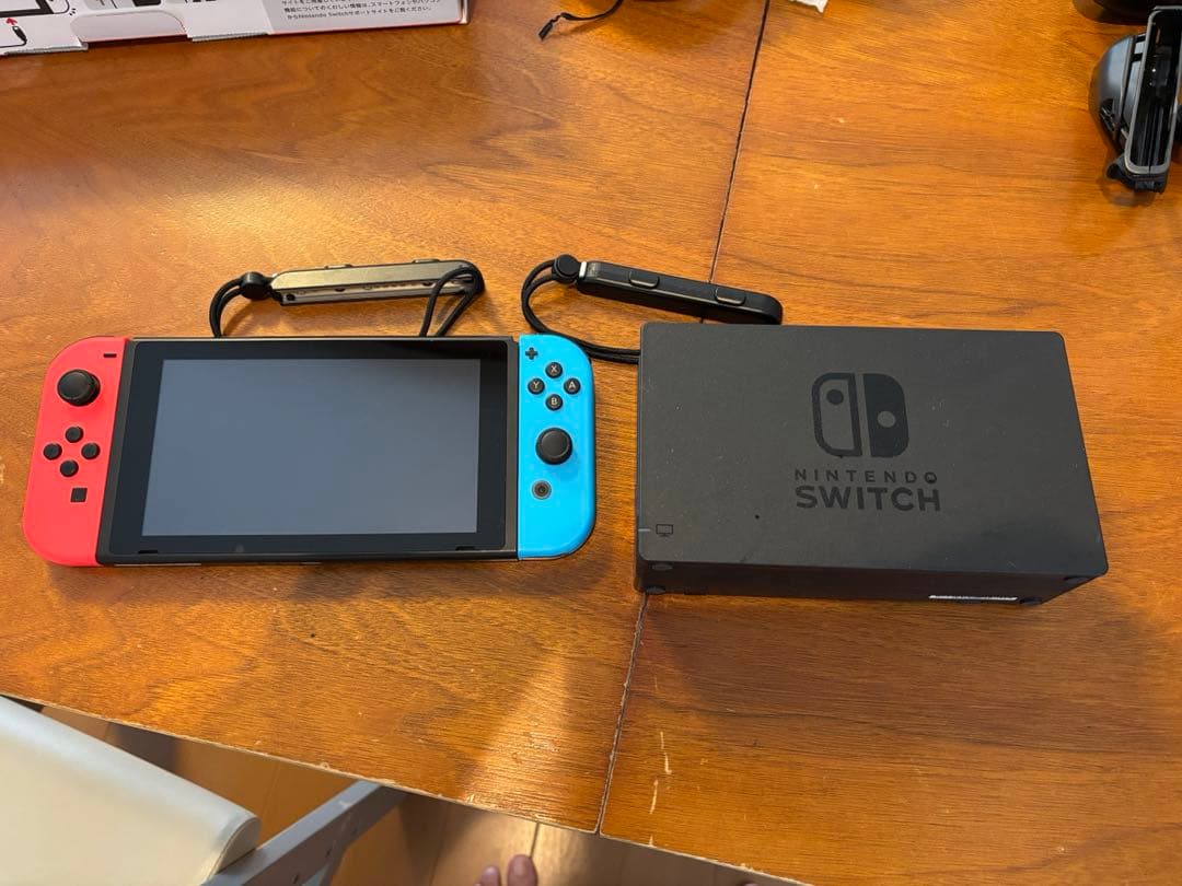 Switch本体 ジョイコンハンドル　マリオカート8DXセット