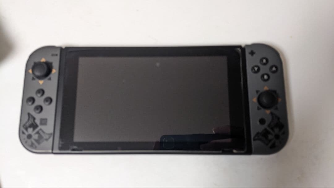 Nintendo switch モンハンライズエディション　プロコン、スマブラ付