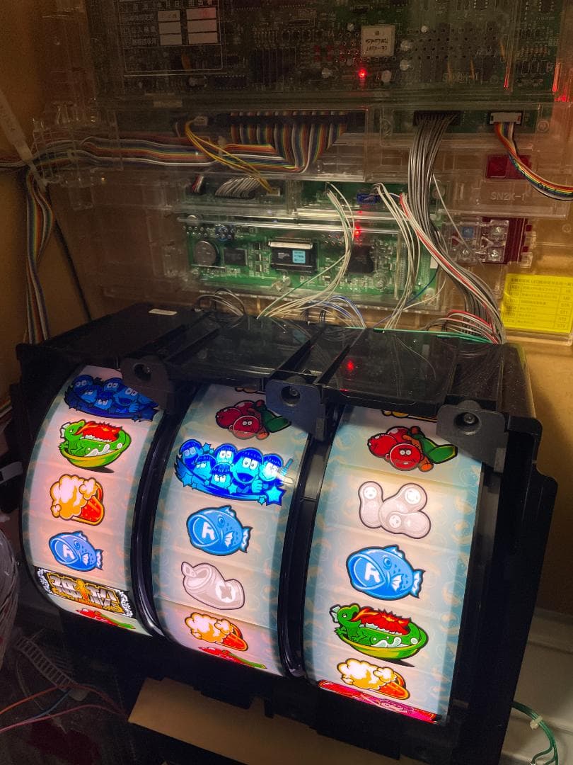 S*y様 パチスロおそ松さん ～驚～ 実機 パチスロ スロット 不要機付