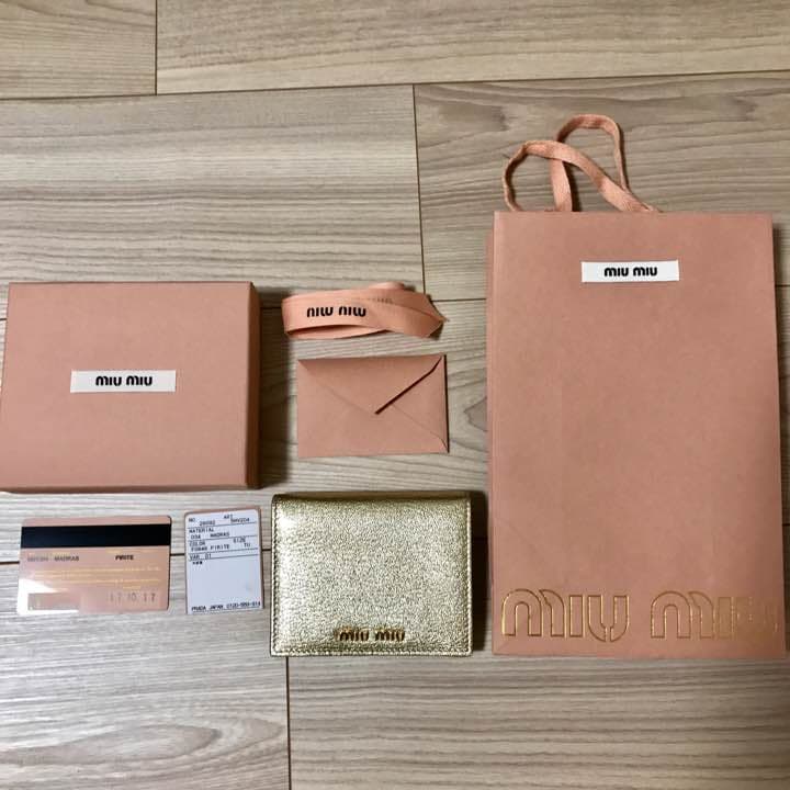 ◆ちりたん◆ miumiu 財布 新品未使用