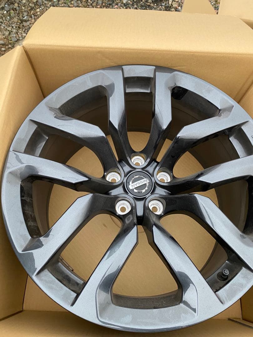 Z34 純正ホイール 18インチ合計4本　リア&フロント　引き取りも可能