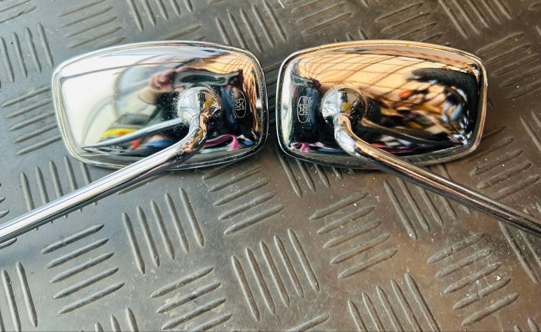 HONDA スーパーカブ純正ミラー　中古　パーツNo.88110-001-306