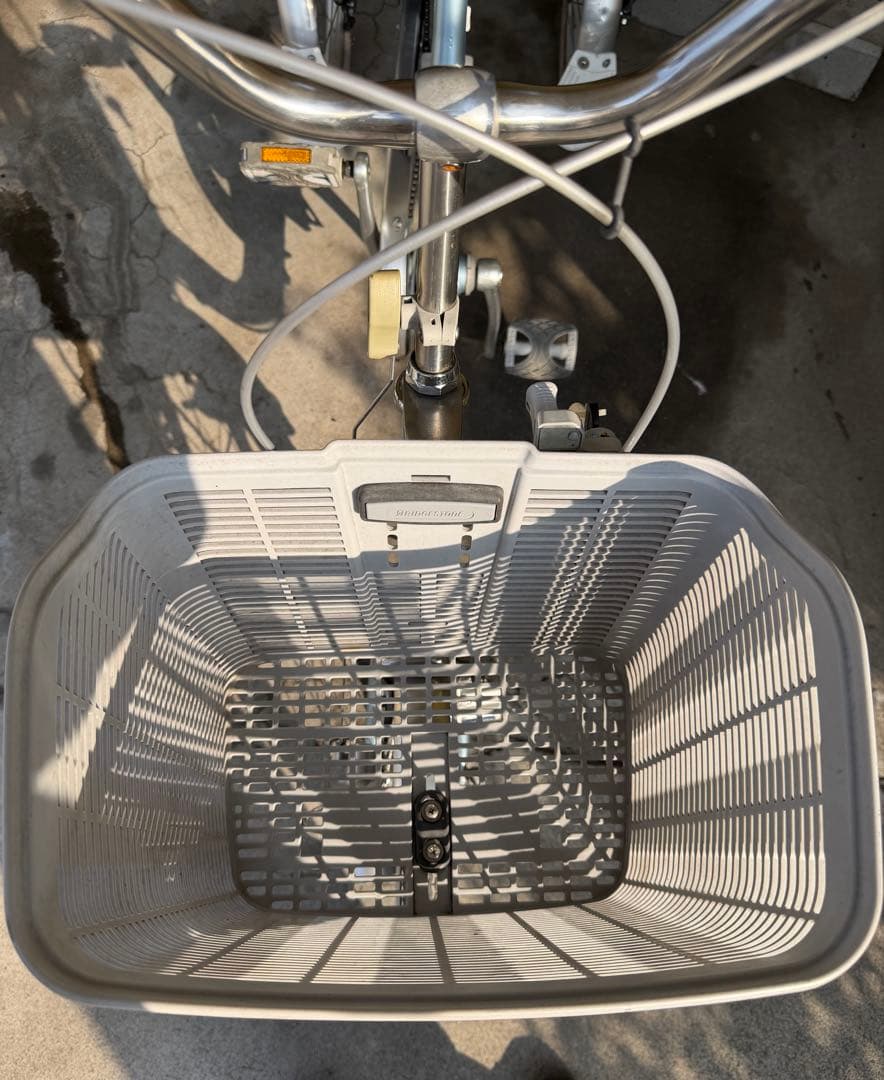 【a.k】ブリヂストン　大人用三輪車　手渡し限定