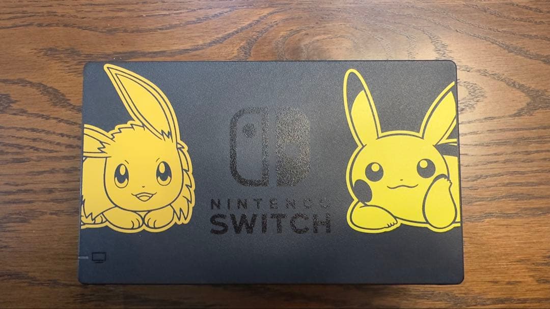 箱美品NintendoSwitch本体ピカチュウイーブイおまけコントローラー等