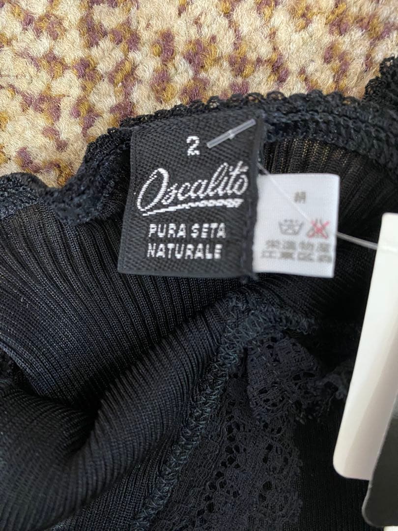 Oscalito ブラックシルクキャミソール　2サイズ　新品タグ付き