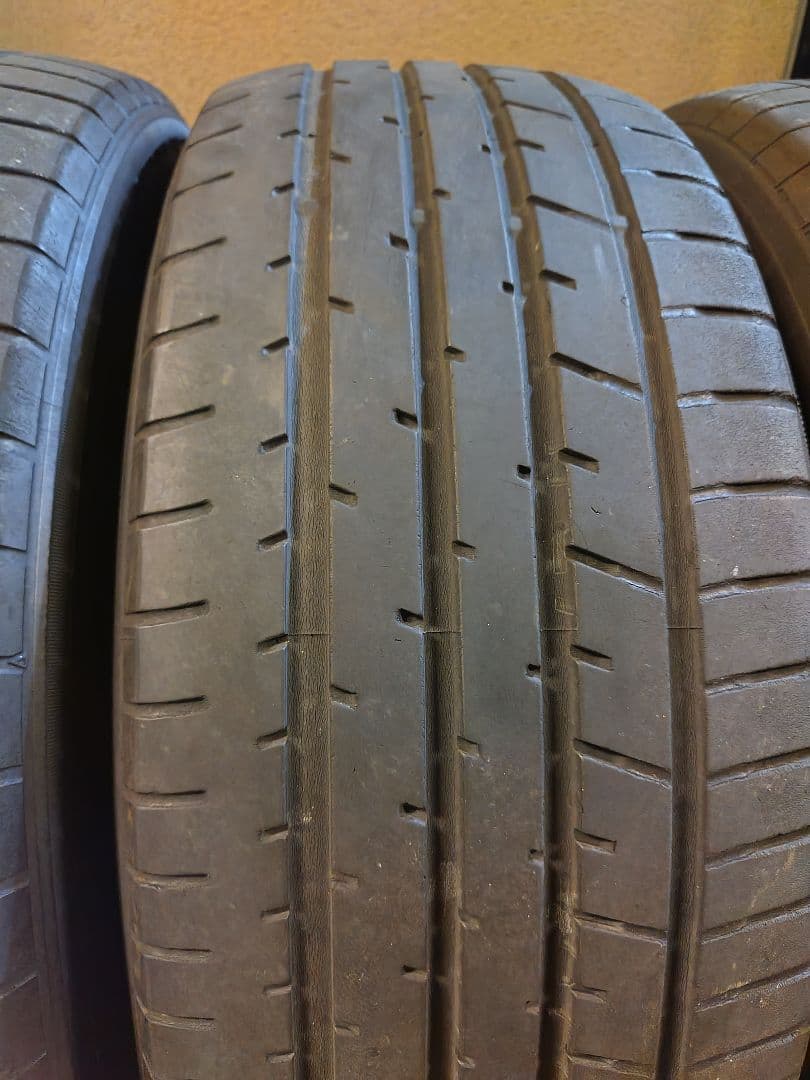 YAMA225/55/R19 ヨコハマブルーアース　TOYOPROXE4本